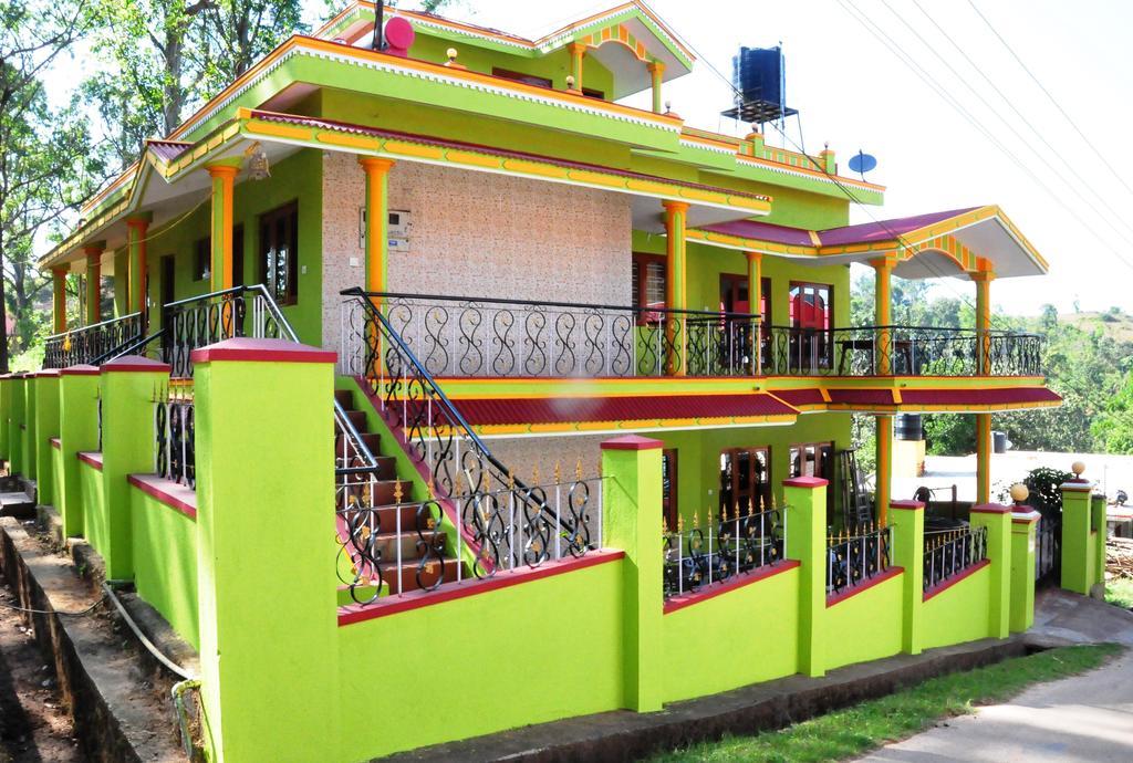 Akashadeepa Homestay มาดิเครี ภายนอก รูปภาพ