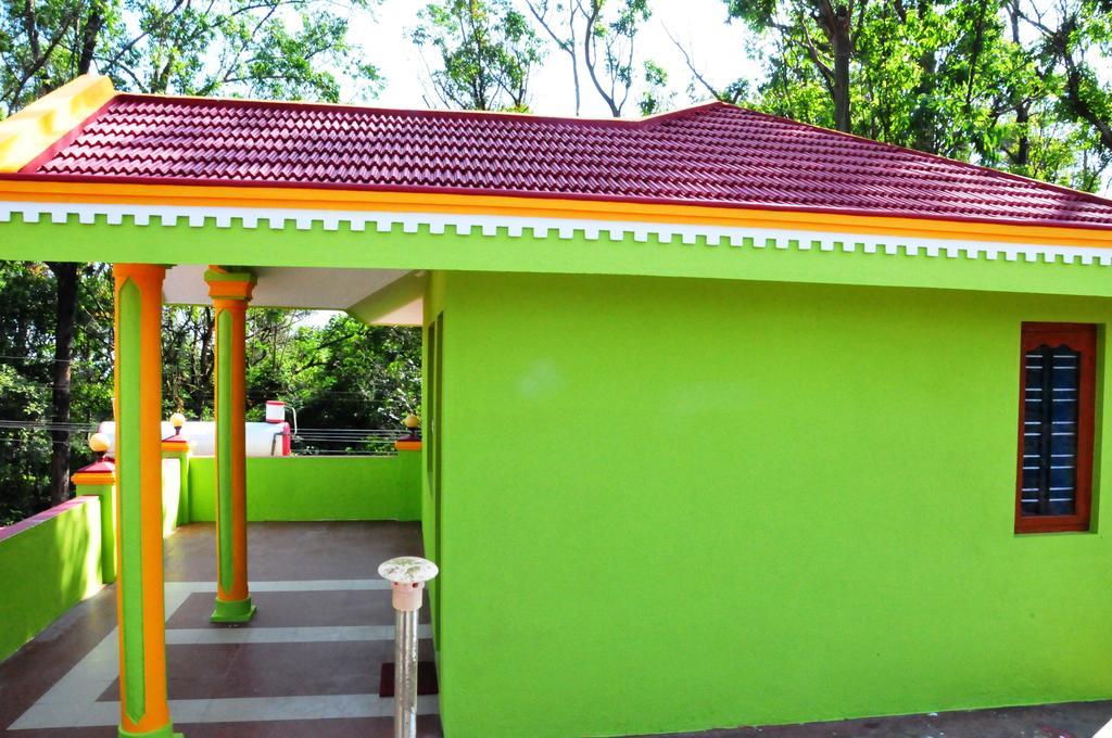 Akashadeepa Homestay มาดิเครี ภายนอก รูปภาพ