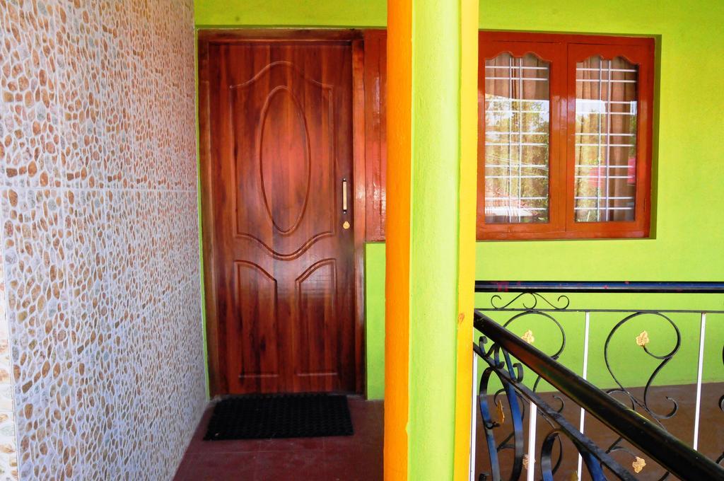 Akashadeepa Homestay มาดิเครี ภายนอก รูปภาพ