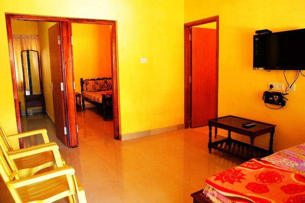 Akashadeepa Homestay มาดิเครี ภายนอก รูปภาพ